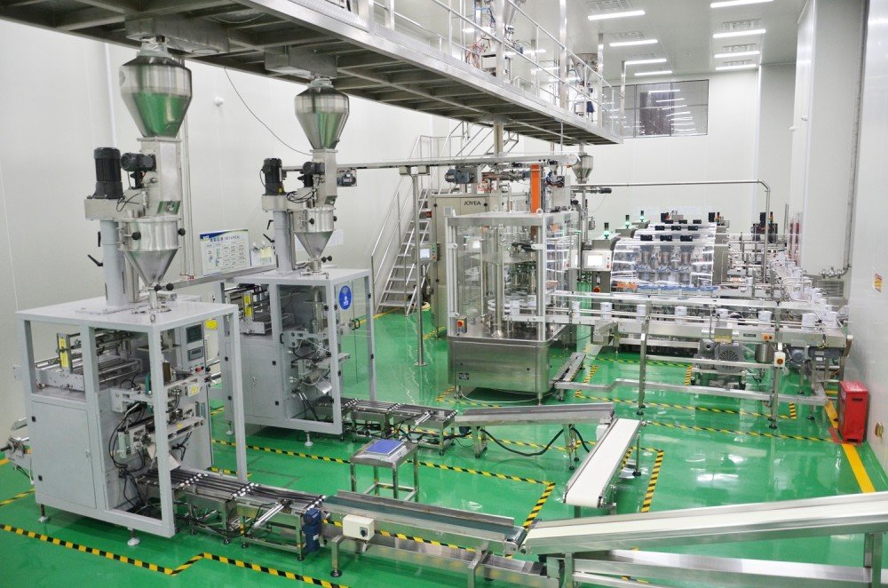 走進雅泰乳業(yè)，探秘十萬級無塵車間生產(chǎn)線