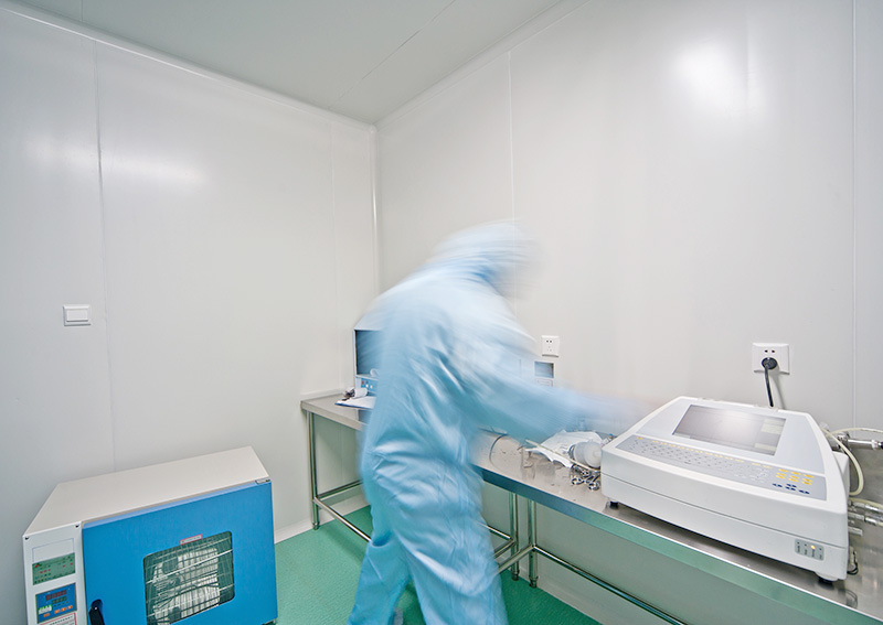 制藥廠無塵車間建設(shè)怎么選擇地面材料？